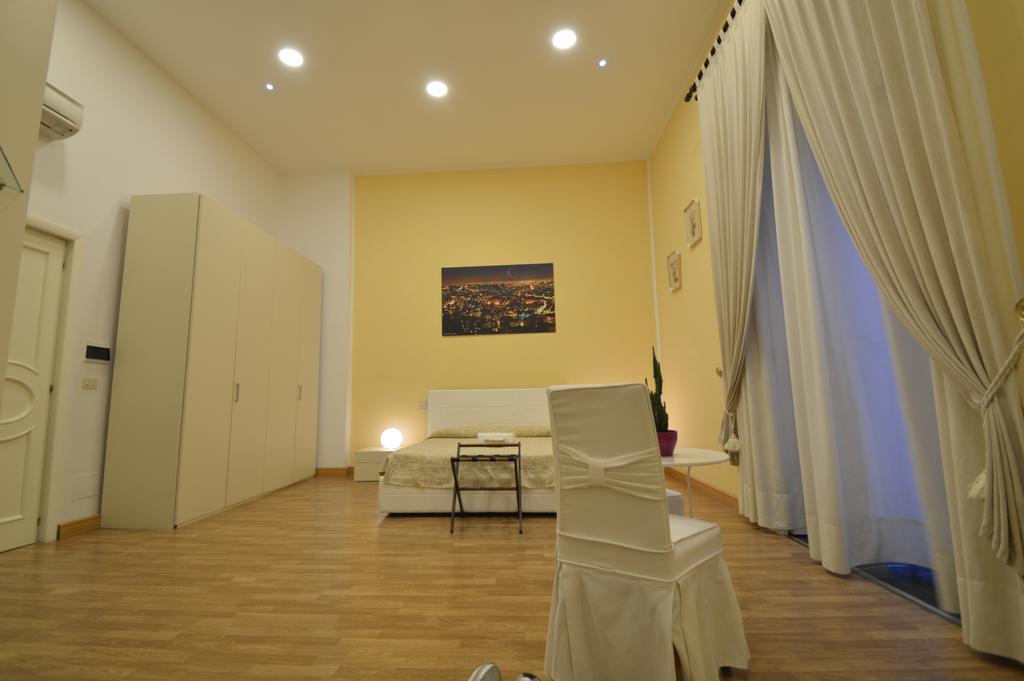 B&B Palazzo Ruffo Di Bagnara Nápoles Quarto foto