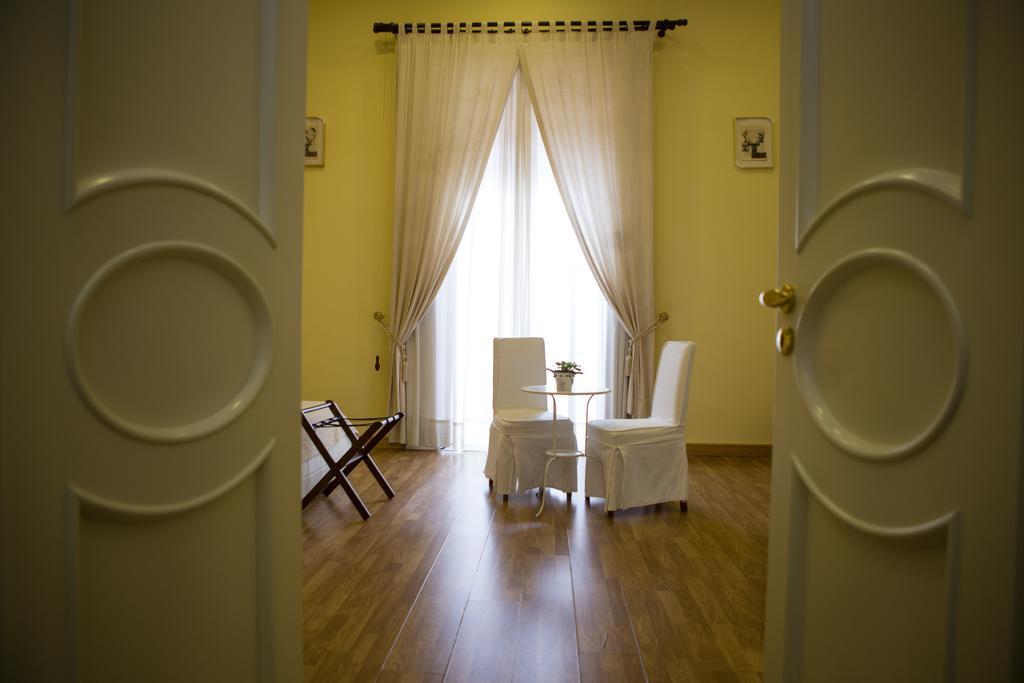 B&B Palazzo Ruffo Di Bagnara Nápoles Exterior foto